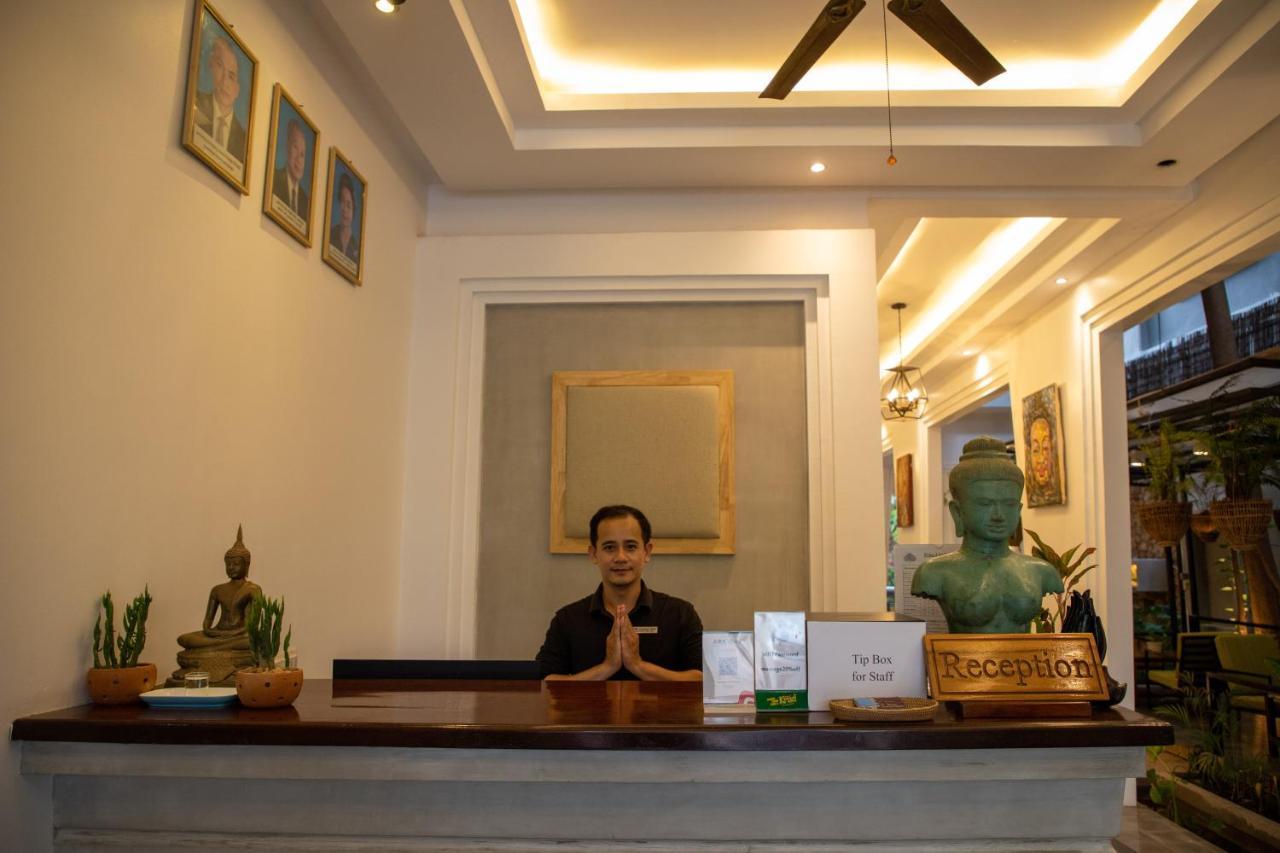 Отель Boutique Indochine D'Angkor Сиемрип Экстерьер фото