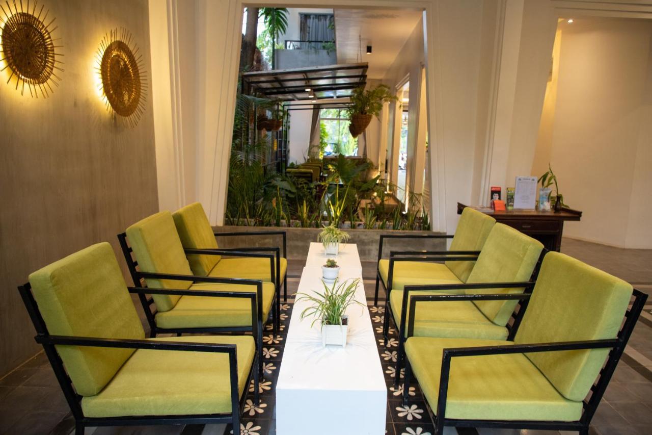 Отель Boutique Indochine D'Angkor Сиемрип Экстерьер фото