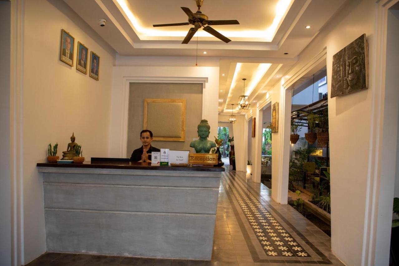 Отель Boutique Indochine D'Angkor Сиемрип Экстерьер фото