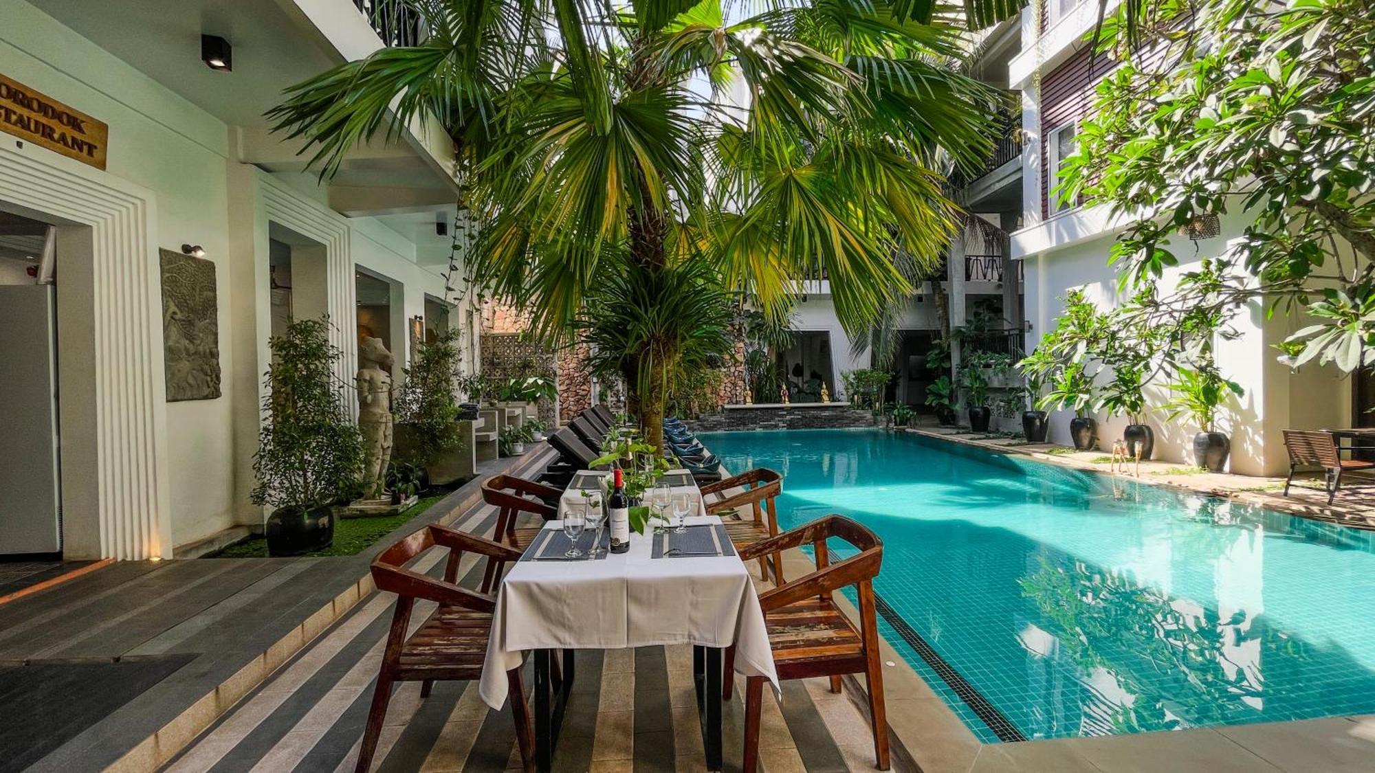 Отель Boutique Indochine D'Angkor Сиемрип Экстерьер фото